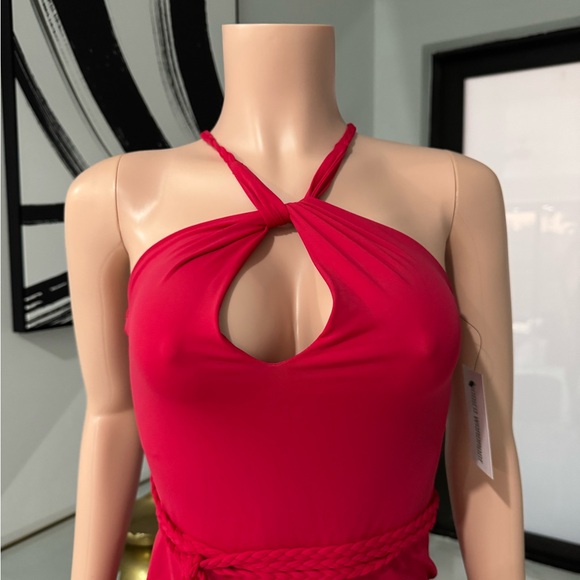 Elegant Red Halter Dress - Picture 2 of 5
